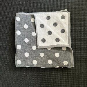 Alfred Sung Gray White Polka Dot Bath Towel Eco Melange Reversible Dots
